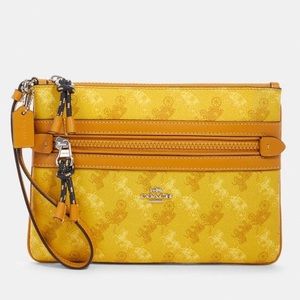 NWT COACH F79944 Gallery Pouch Horse & Carriage